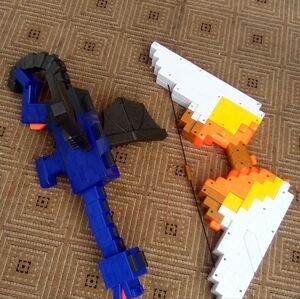 Vibrant Dragon and Eagle Building Set